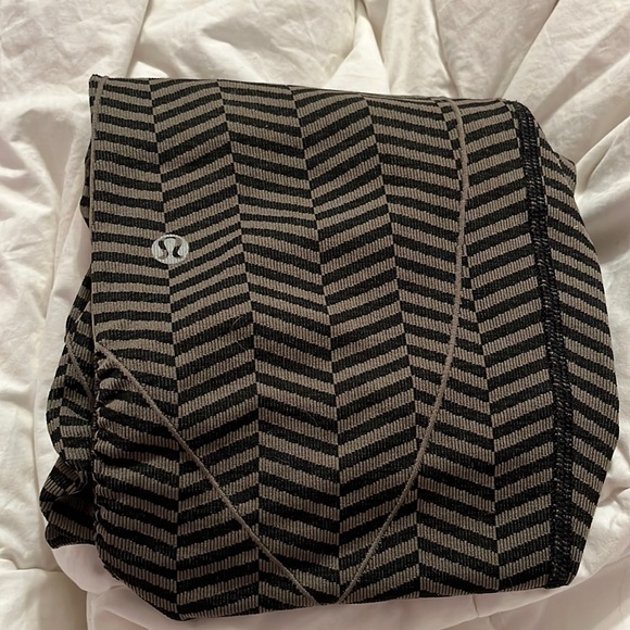 lululemon athletica Pants - Lululemon yoga pants